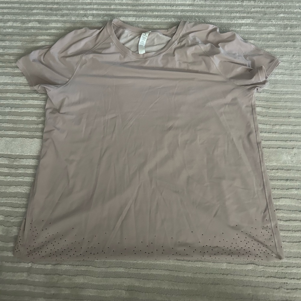 LULULEMON WORKOUT TOP